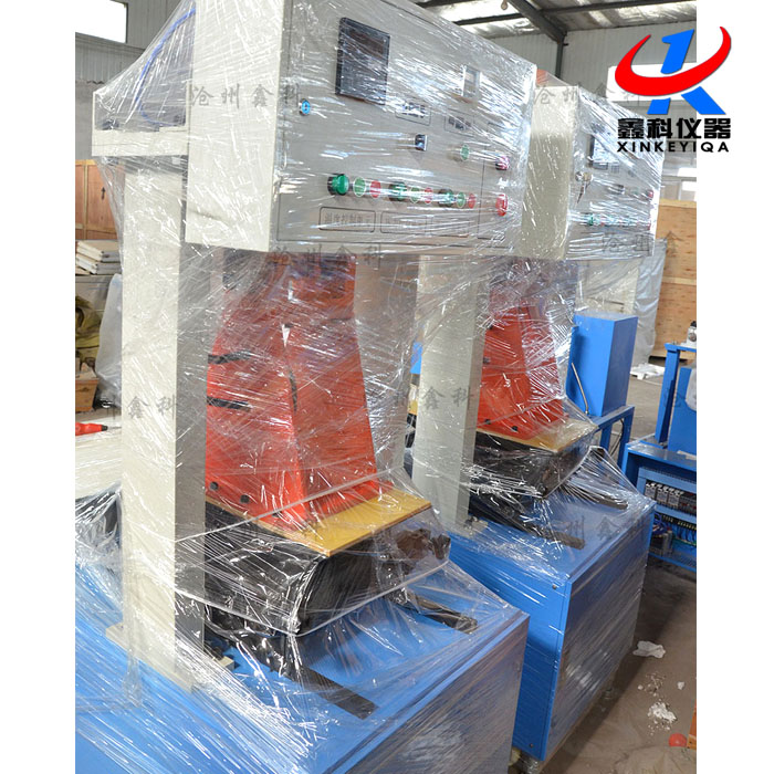 HYCX-1型電液式瀝青混合料車轍輪碾成型機(jī)